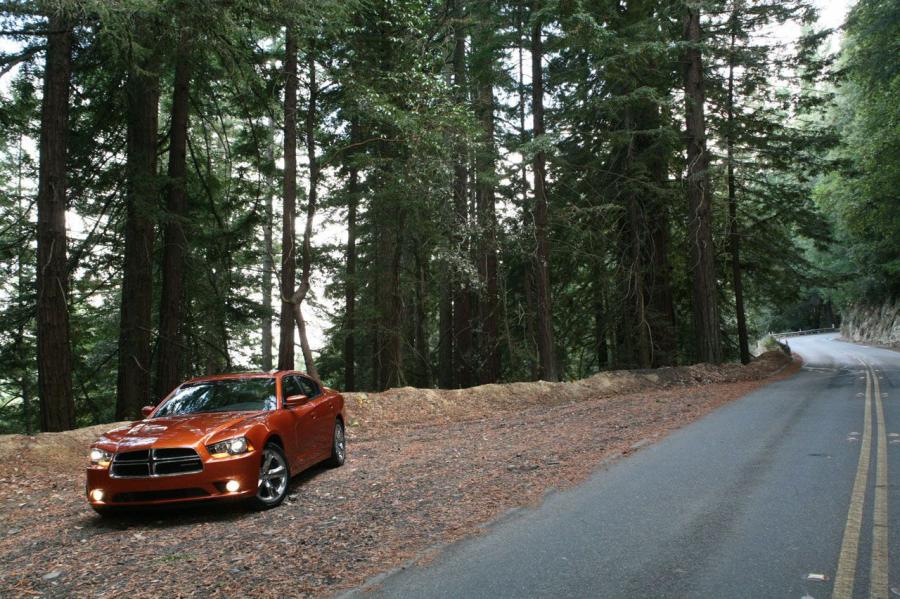  Dodge Charger 2011 года  (фото 53 из 87)
